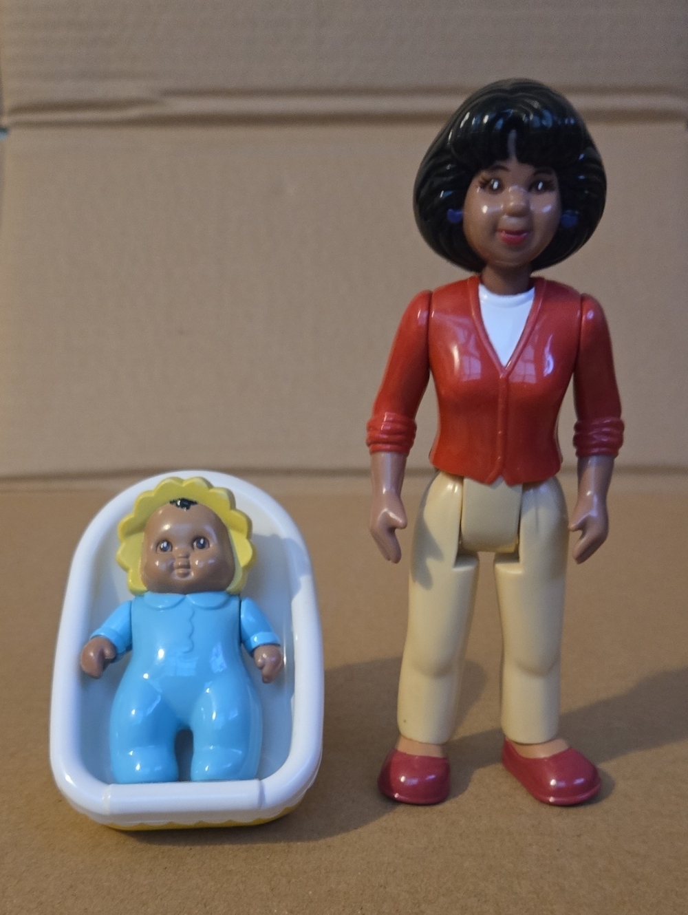 Vintage 90s Little Tikes Dollhouse Accessories - Mom, Baby, & Baby Seat - #2